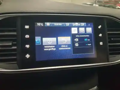 Veículo de Sucata peugeot 308 active do ano 2016 alimentado hnz