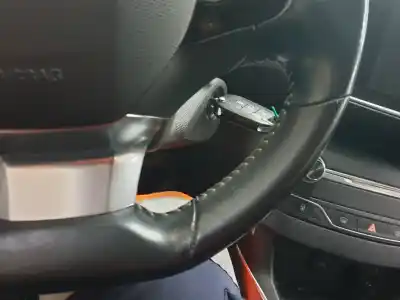 Veículo de Sucata peugeot 308 active do ano 2016 alimentado hnz