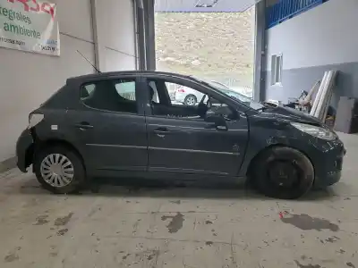 Sloopvoertuig peugeot 207 urban van het jaar 2012 aangedreven 8fp