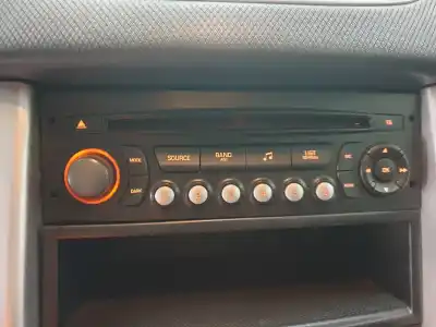 Sloopvoertuig peugeot 207 urban van het jaar 2012 aangedreven 8fp