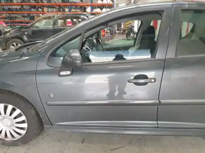 Sloopvoertuig peugeot 207 urban van het jaar 2012 aangedreven 8fp