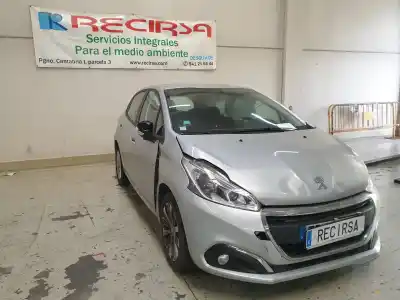 Veículo de Sucata peugeot 208 active do ano 2017 alimentado hmz