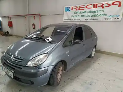 Véhicule à la ferraille citroen xsara picasso (n68) 1.6 hdi de l'année 2009 alimenté 9hx