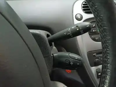 Véhicule à la ferraille citroen xsara picasso (n68) 1.6 hdi de l'année 2009 alimenté 9hx