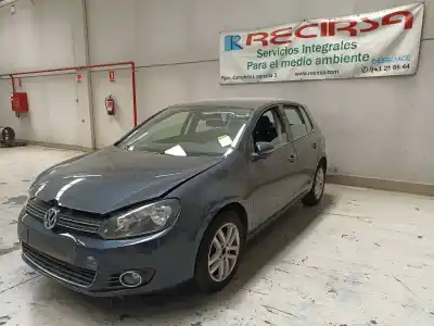 Veículo de Sucata volkswagen golf vi (5k1) advance do ano 2011 alimentado caxa
