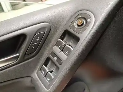 Veículo de Sucata volkswagen golf vi (5k1) advance do ano 2011 alimentado caxa