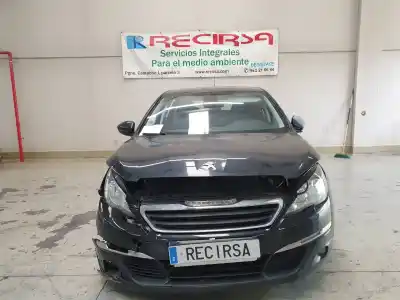 Hurda Aracı PEUGEOT 308  Yılın 2015 güçlü BHZ