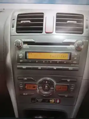 Veículo de Sucata toyota auris luna do ano 2007 alimentado 1adftv