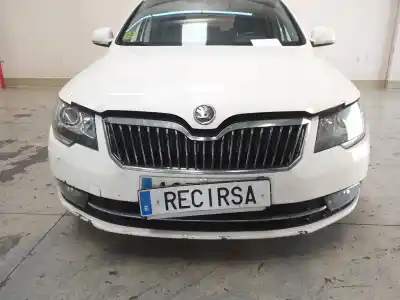 Vehicul casat skoda superb ii ranchera familiar (3t5) 2.0 tdi 16v 4x4 al anului 2014 alimentat cffb