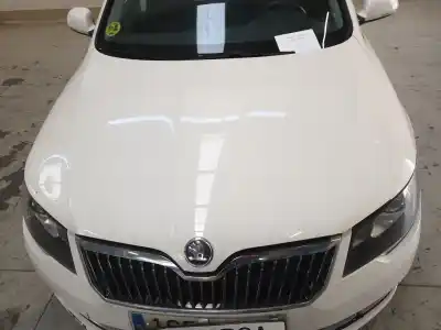 Vehicul casat skoda superb ii ranchera familiar (3t5) 2.0 tdi 16v 4x4 al anului 2014 alimentat cffb