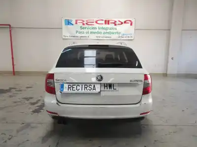 Vehicul casat skoda superb ii ranchera familiar (3t5) 2.0 tdi 16v 4x4 al anului 2014 alimentat cffb