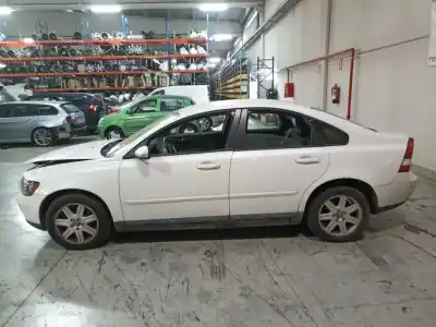 Scrapping Vehicle volvo s40 ii (544) 2.0 d of the year 2004 powered d 4204 t Scrapping Vehicle volvo s40 ii (544) 2.0 d of the year 2004 powered d 4204 t