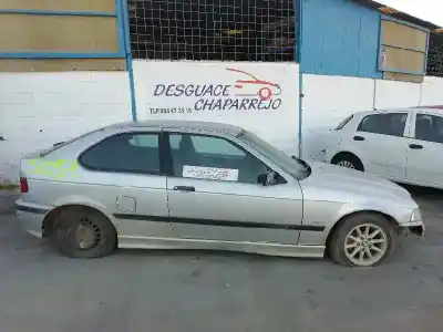 Sloopvoertuig bmw serie 3 berlina (e46) 316i van het jaar 2000 aangedreven 194e1