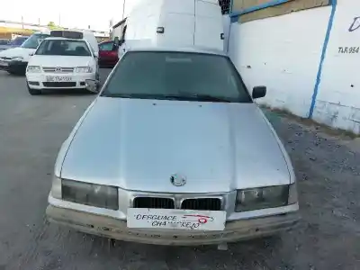 Sloopvoertuig bmw serie 3 berlina (e46) 316i van het jaar 2000 aangedreven 194e1