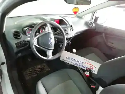 Sloopvoertuig ford fiesta (cb1) ambiente van het jaar 2010 aangedreven f6jd