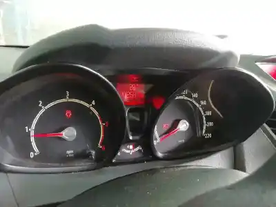 Sloopvoertuig ford fiesta (cb1) ambiente van het jaar 2010 aangedreven f6jd