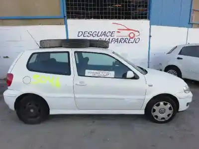 Veículo de Sucata volkswagen polo berlina (6n2) trendline do ano 2000 alimentado amf