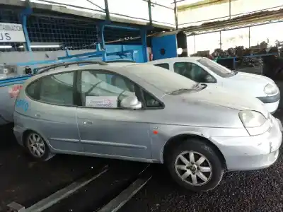 Sloopvoertuig daewoo tacuma cdx-plus van het jaar 2003 aangedreven x20sed