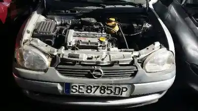 Veicolo di demolizione opel corsa b top 100 dell'anno 2000 alimentato x12xe