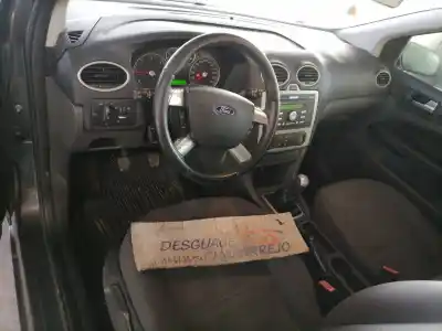 Veículo de Sucata ford focus berlina (cap) ambiente (d) do ano 2005 alimentado g8da