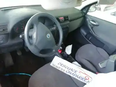 Veicolo di demolizione fiat stilo (192) 1.4 16v feel (04.2006->) dell'anno 2003 alimentato 182b6000