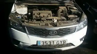Здавання транспортного засобу KIA CEE´D Concept року 2010 потужний G4FAL