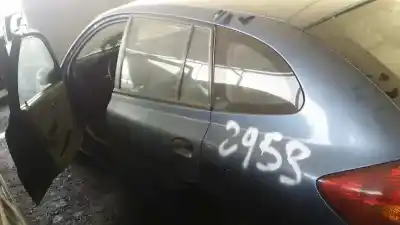 Véhicule à la ferraille kia rio ls berlina de l'année 2002 alimenté a3e