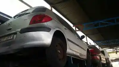 Veículo de Sucata PEUGEOT 307 (S1) XR Clim do ano 2003 alimentado KFU