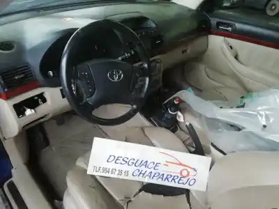 Vehicul casat toyota                                             avensis berlina (t25)                                                                                                                                                                                                                                      2.2 d-4d executive sedán                                                                                                                                                                                                                                   al anului 2005 alimentat 2ad