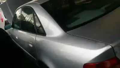 Sloopvoertuig audi a4 berlina (b5) 1.9 tdi van het jaar 2000 aangedreven ajm