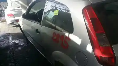 Veicolo di demolizione ford fiesta (cbk) ambiente dell'anno 2003 alimentato fxjb