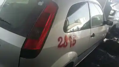 Veicolo di demolizione ford fiesta (cbk) ambiente dell'anno 2003 alimentato fxjb