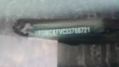 Veículo de Sucata peugeot 207 urban do ano 2007 alimentado kfv