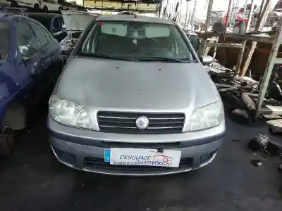 Veicolo di demolizione FIAT PUNTO BERLINA (188) 1.2 8V S dell'anno 2003 alimentato 188A4000