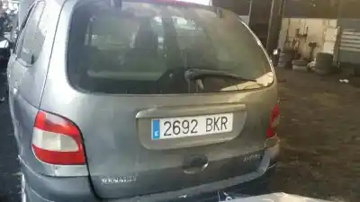 Scrapping Vehicle renault scenic (ja..) 1.9 dci authentique of the year 2001 powered f9q k7