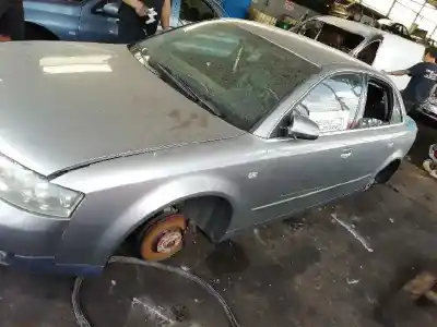 Veículo de Sucata audi a4 berlina (8e) 2.5 v6 24v tdi do ano 2001 alimentado ake