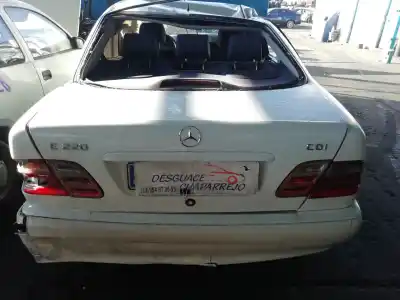 Hurda Aracı mercedes-benz clase e (w210) berlina diesel 220 cdi (210.006) yılın 2000 güçlü om611961