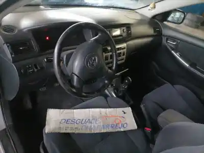 Veicolo di demolizione toyota corolla (e12) 2.0 d-4d linea sol berlina dell'anno 2003 alimentato 1cdftv