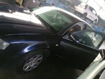 Veículo de Sucata audi a4 berlina (8e) 1.9 tdi do ano 2004 alimentado awx