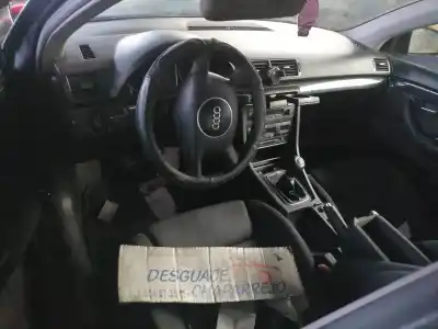 Veículo de Sucata audi a4 berlina (8e) 1.9 tdi do ano 2004 alimentado awx