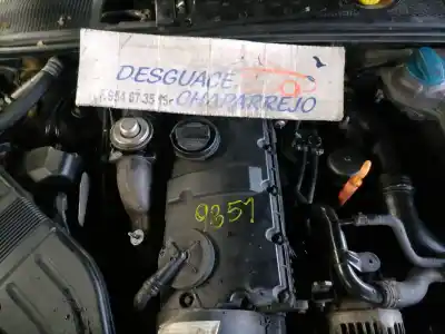 Veículo de Sucata audi a4 berlina (8e) 1.9 tdi do ano 2004 alimentado awx