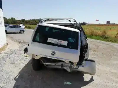 Veículo de Sucata fiat ulysse (179) 2.2 jtd dynamic do ano 2006 alimentado 4hw