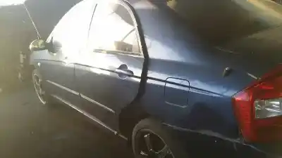 Veículo de Sucata kia cerato 2.0 ex crdi berlina do ano 2004 alimentado d4ea