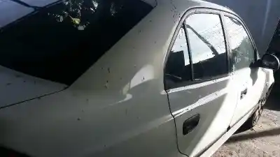 Veículo de Sucata hyundai accent (lc) gl 4p do ano 2003 alimentado 4ea