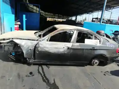 Veicolo di demolizione BMW SERIE 3 BERLINA (E90) 2.0 16V Diesel dell'anno 2006 alimentato SIN DOC.