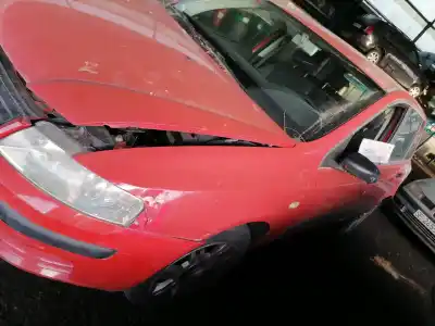 Veicolo di demolizione fiat stilo (192) 1.4 16v feel (04.2006->) dell'anno 2003 alimentato 182b6000