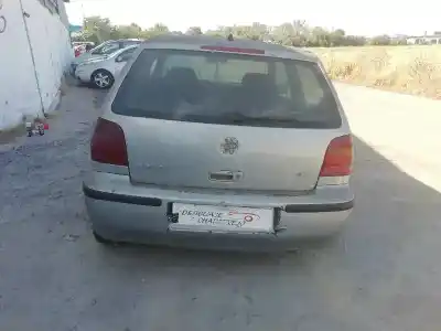 Veículo de Sucata volkswagen polo berlina (6n2) conceptline do ano 2000 alimentado agd