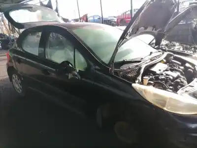 Sloopvoertuig peugeot 207 confort van het jaar 2006 aangedreven 8hz