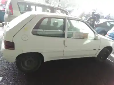Veicolo di demolizione citroen saxo 1.1 seduction dell'anno 1997 alimentato hdz