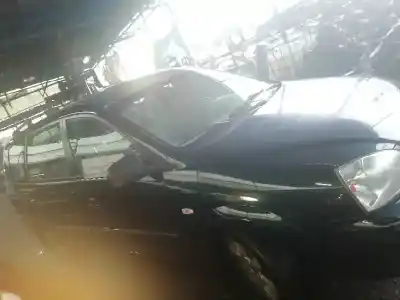 Veículo de Sucata kia carens 2.0 crdi ex monovolumen do ano 2003 alimentado d4ea